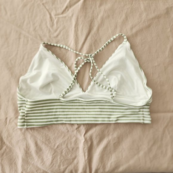 H&M Swimsuit Top - Picture 2 of 3